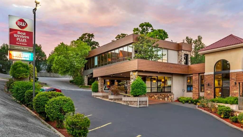 Best Western Plus Landing View Inn & Suites, Hotel in Branson