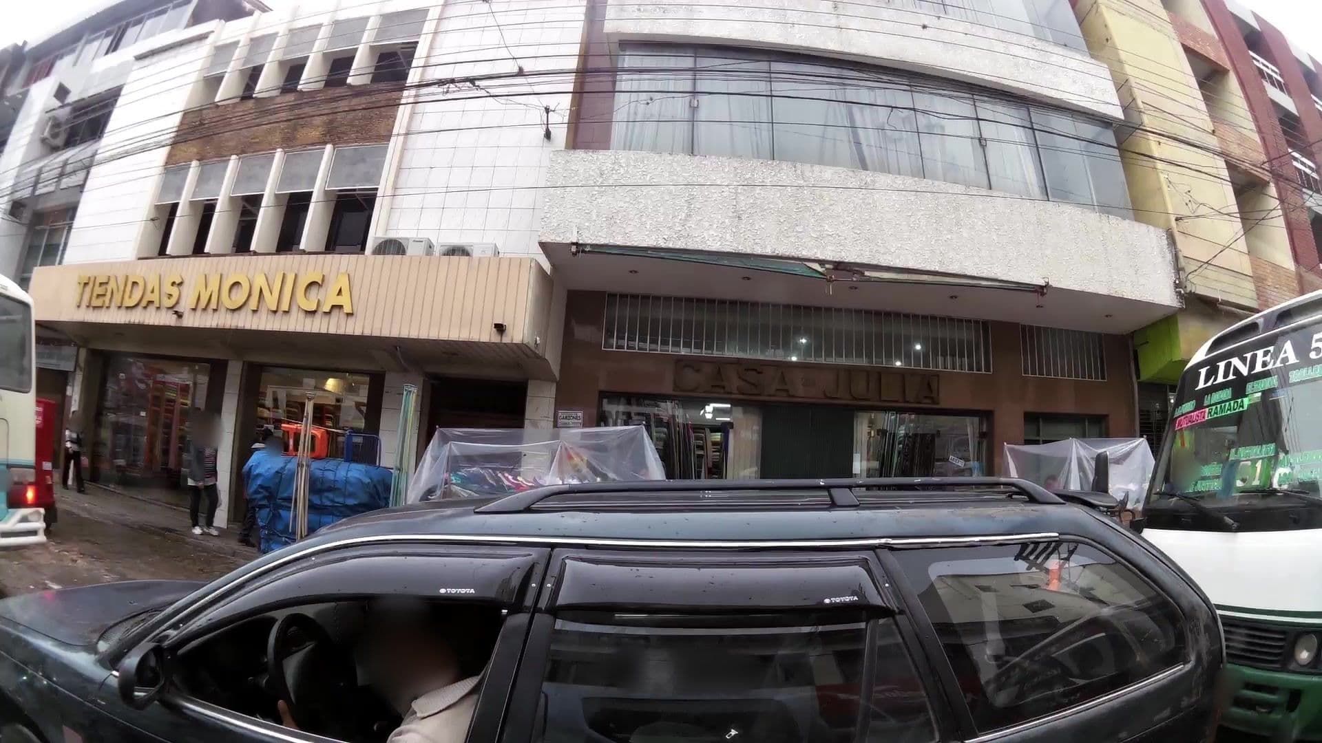 Street view near Hotel Los Angeles, Santa Cruz de la Sierra