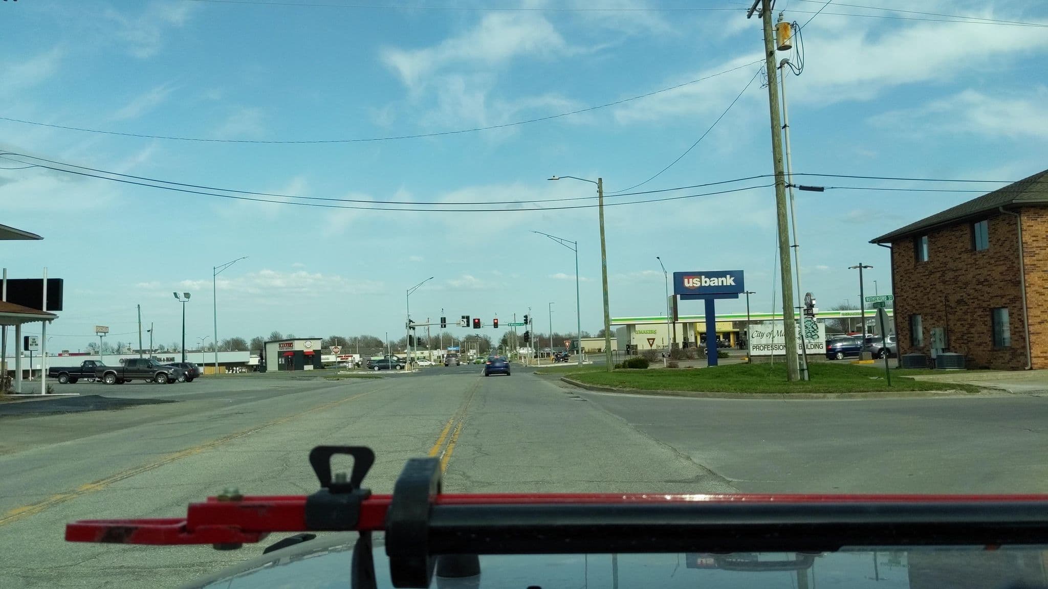 Street view near Travelier Motel, Shelbina — © jasonwi (CC BY-SA · Mapillary)
