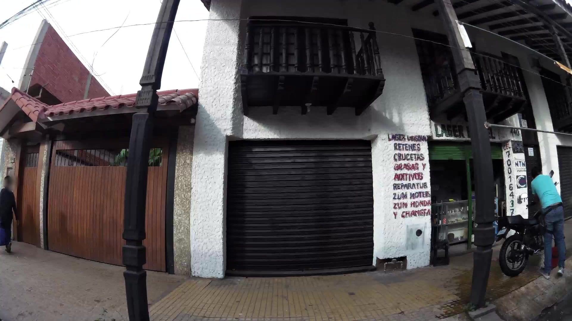 Street view near Alojamiento Dulce Flor, Santa Cruz de la Sierra