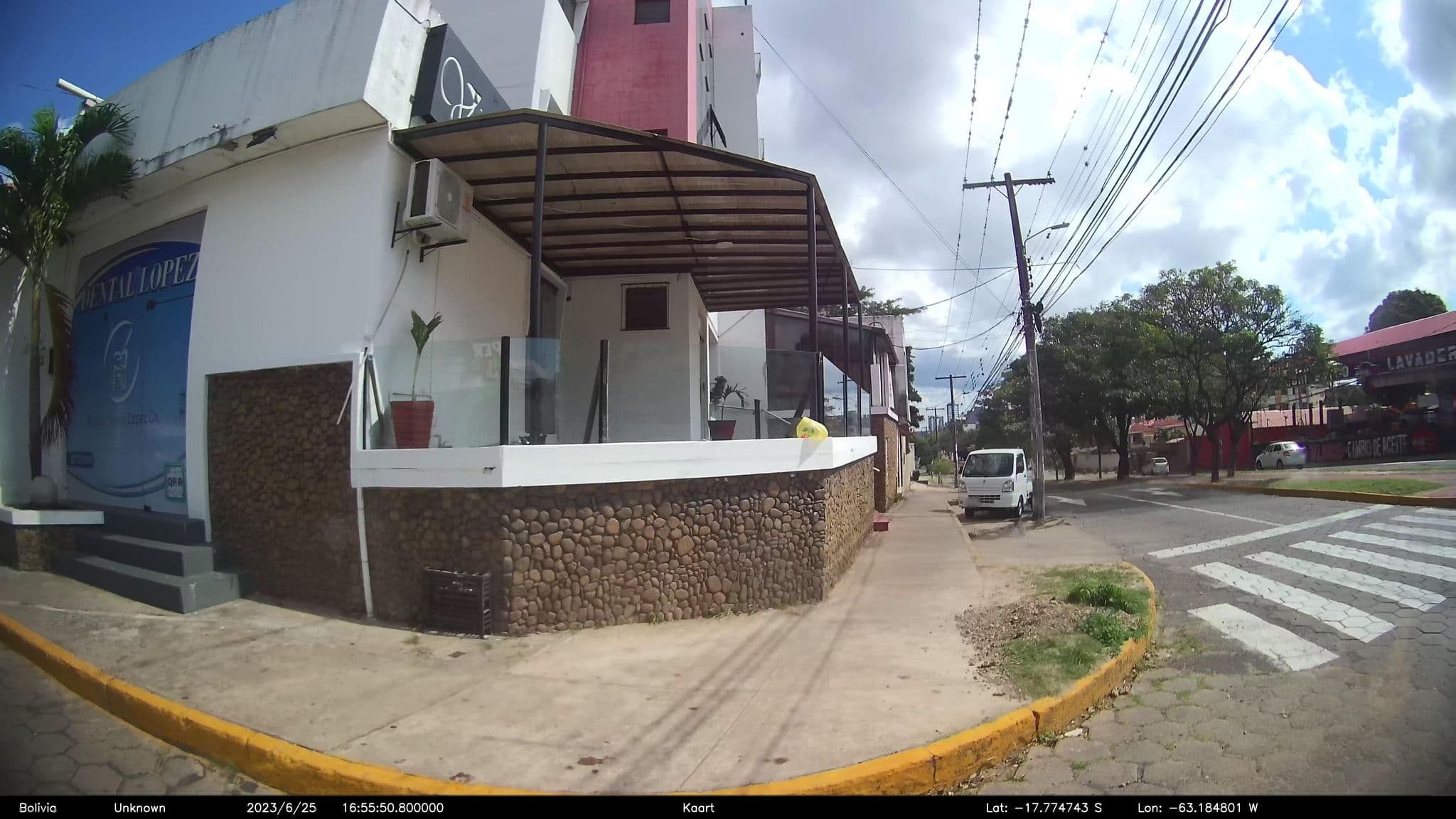 Street view near Hotel Victoria, Santa Cruz de la Sierra