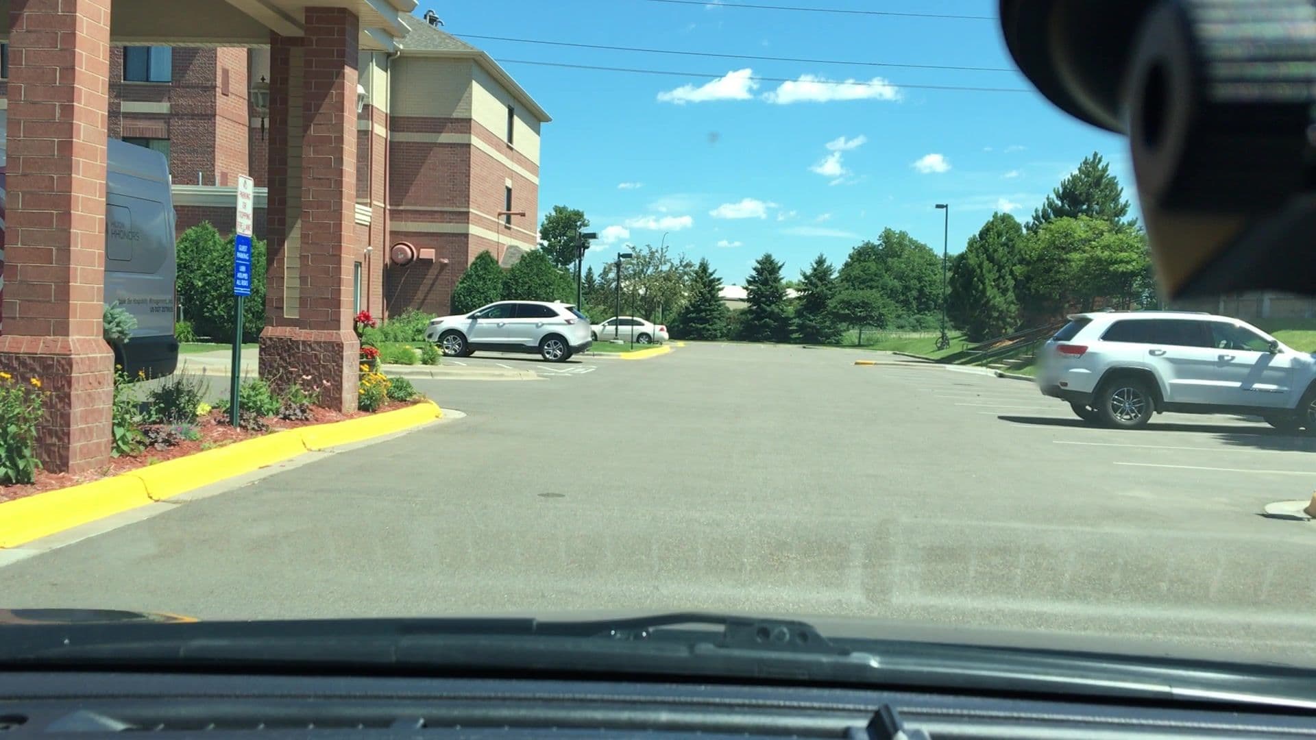 Street view near Hilton Garden Inn, Maple Grove — © lvl5 (CC BY-SA · Mapillary)