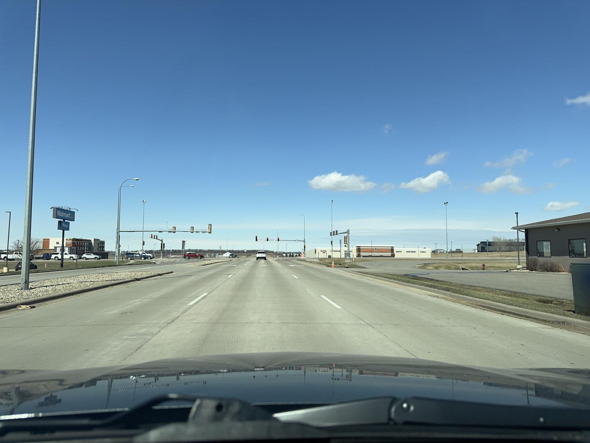 Street view near Days Inn Watertown, Milbank — © Milbank (CC BY-SA · Mapillary)