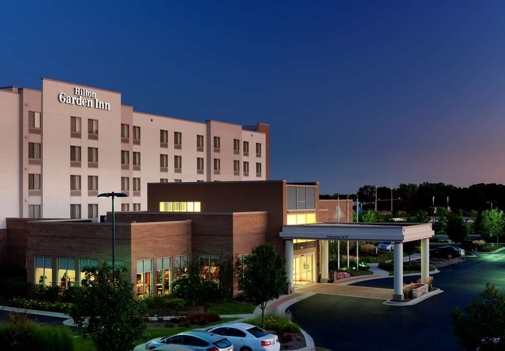 Hilton Garden Inn Lake Forest Mettawa, Hotel in Knollwood