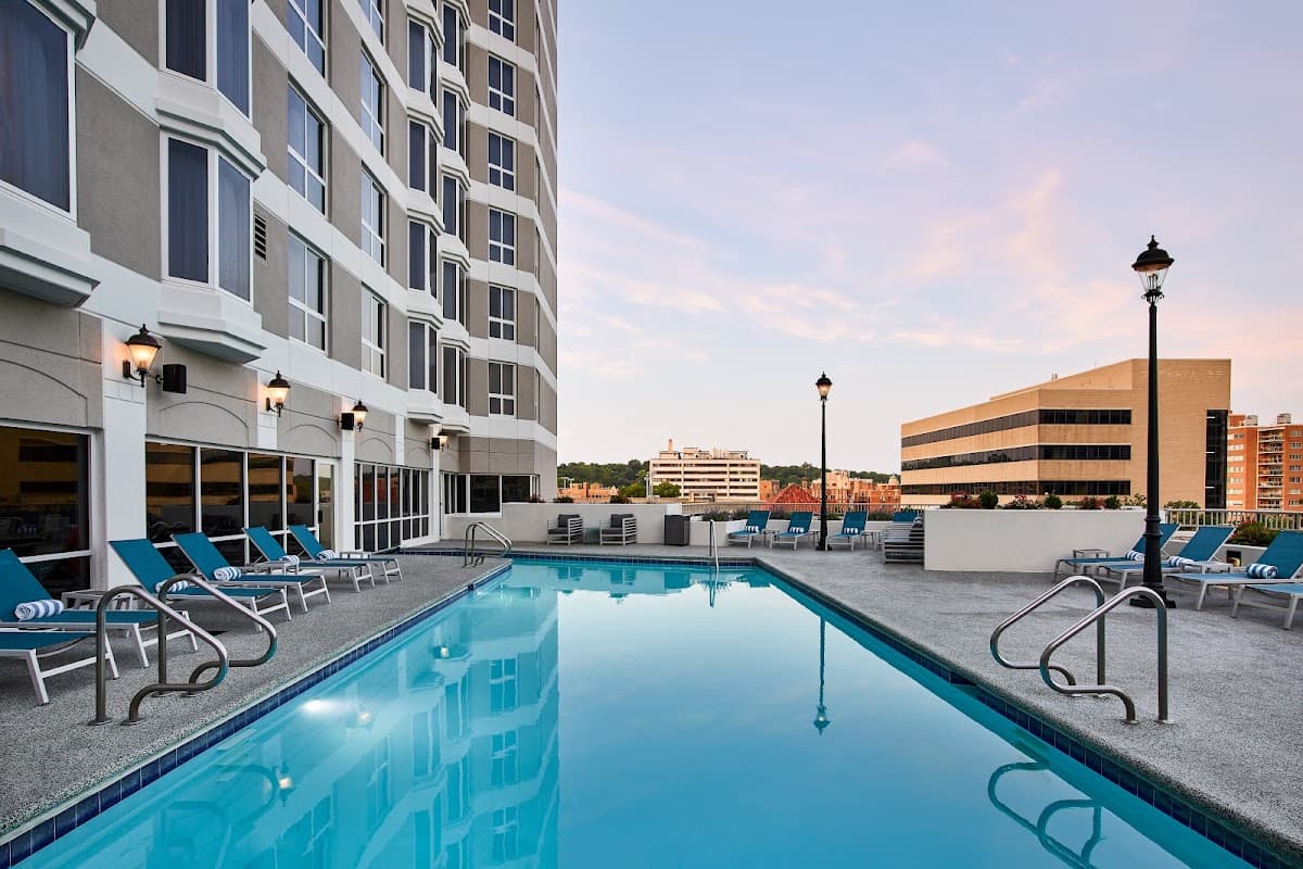Hilton Kansas City Country Club Plaza, Hotel in Roeland Park