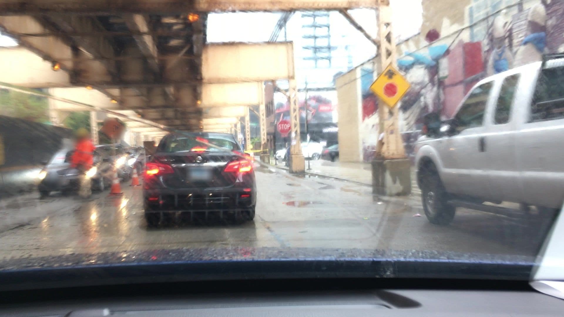 Street view near Hoxton Hotel, Chicago Loop — © lvl5 (CC BY-SA · Mapillary)