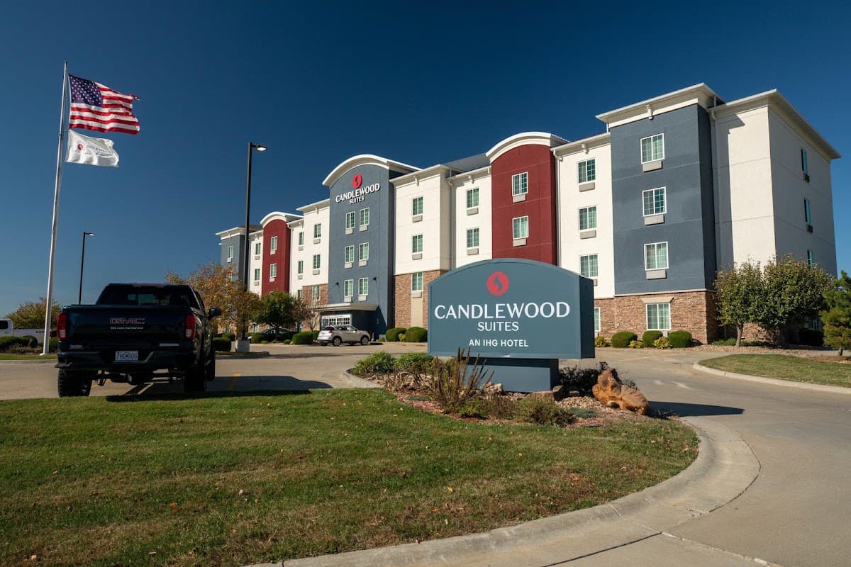 Candlewood Suites St. Joseph, Hotel in Country Club Village