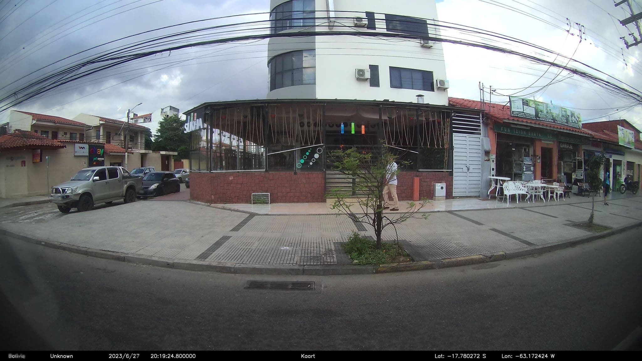 Street view near Hotel Plaza Center, Santa Cruz de la Sierra