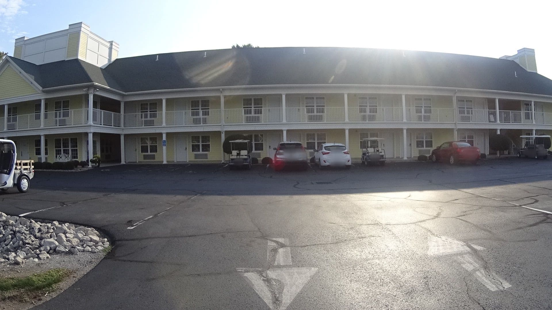 Street view near Kelleys Island Venture Resort, Sandusky — © mwroblewski (CC BY-SA · Mapillary)