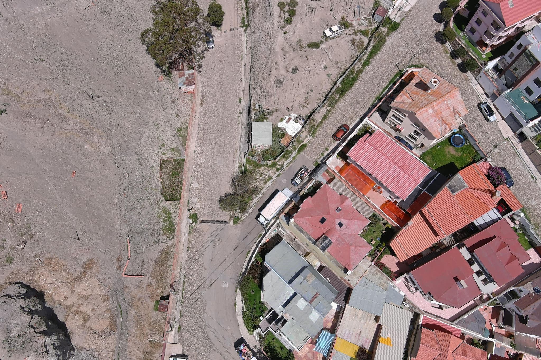 Street view near La Colina Bed and Breakfast, Achocalla — © rodolfovar (CC BY-SA · Mapillary)