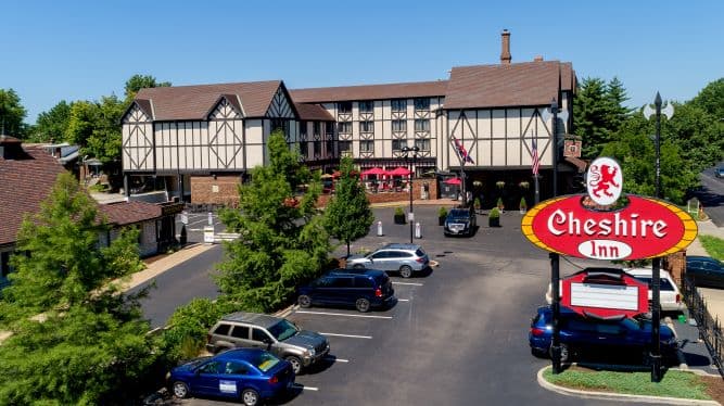 Cheshire Inn, Hotel in University City