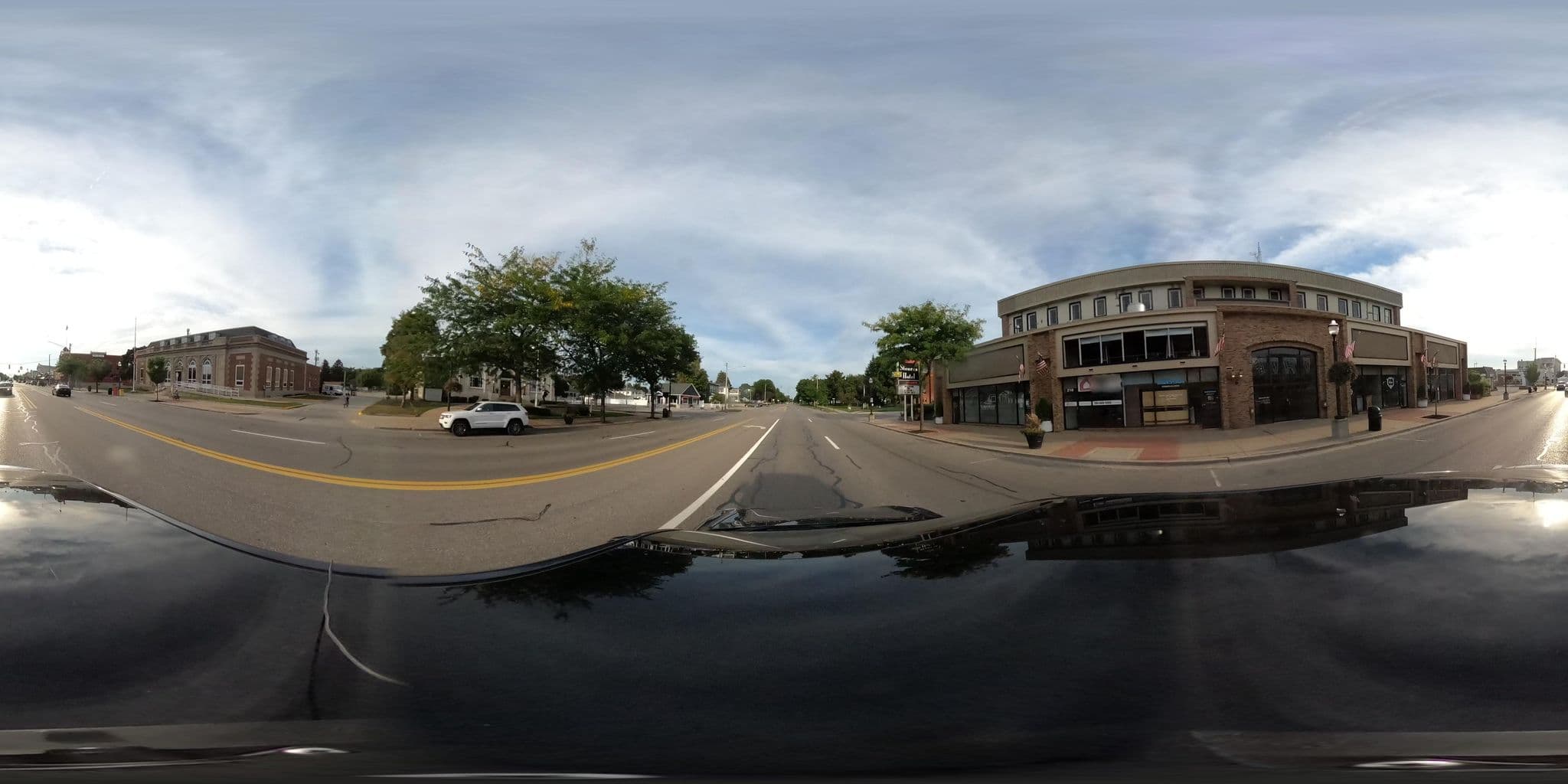 Street view near Stearns Hotel, Ludington — © treestryder (CC BY-SA · Mapillary)