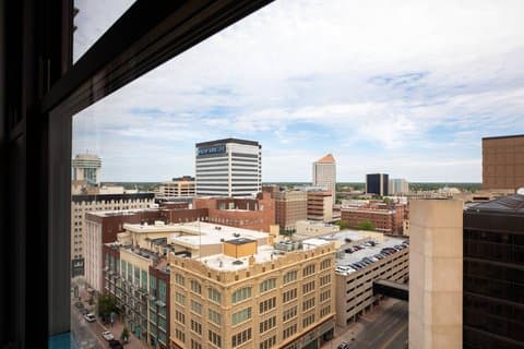 Ambassador Hotel Wichita, Autograph Collection, Hotel in Wichita