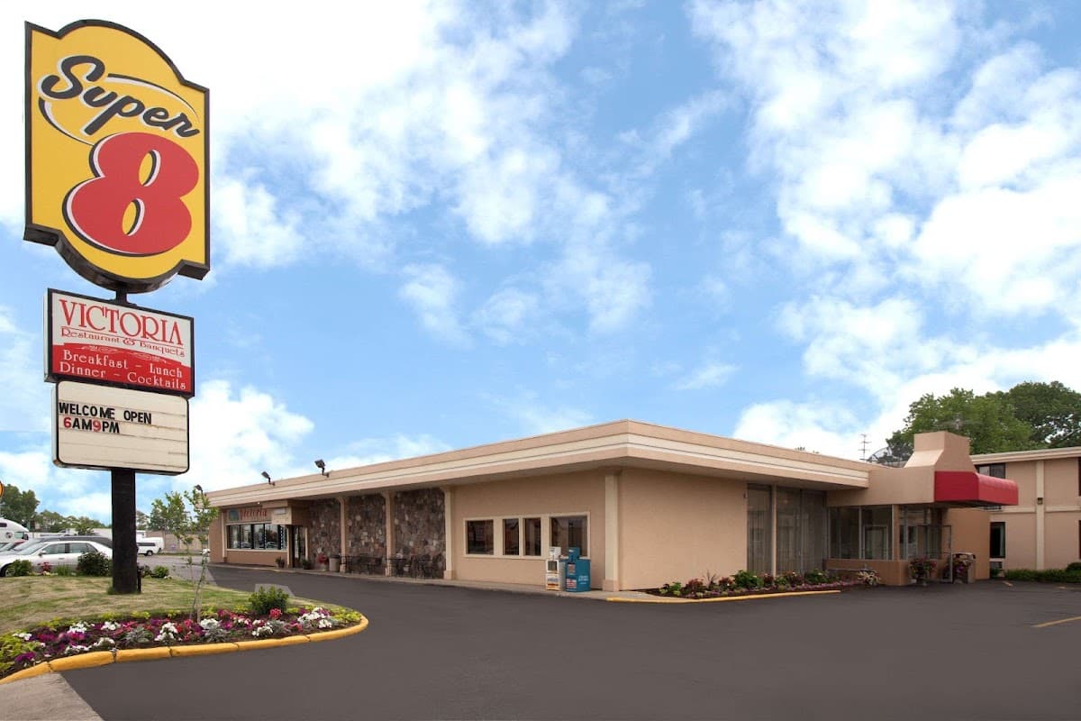 Super 8 by Wyndham Chicago Northlake O'Hare South, Motel in Northlake