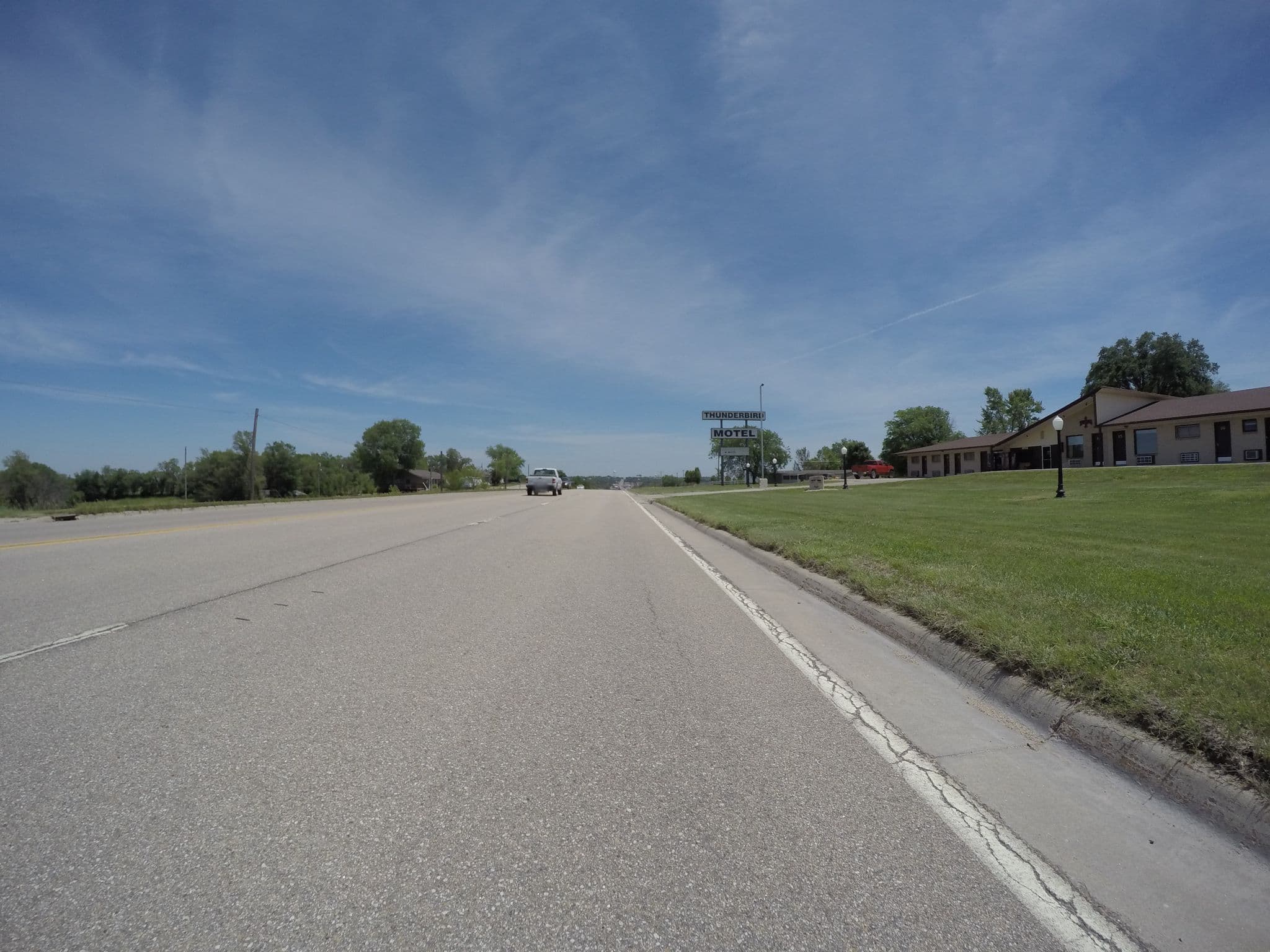 Street view near Thunderbird Motel, Wymore — © toebee (CC BY-SA · Mapillary)
