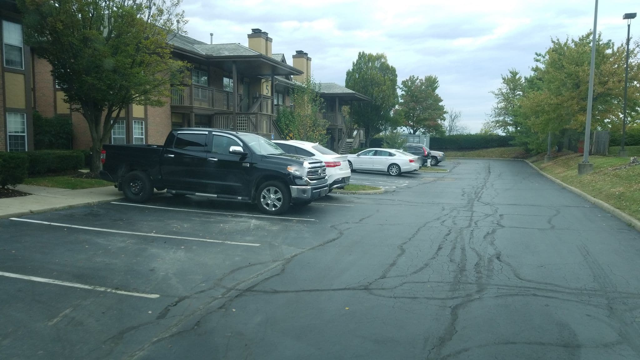 Street view near Quality Inn & Suites, Powell — © jbthemilker (CC BY-SA · Mapillary)