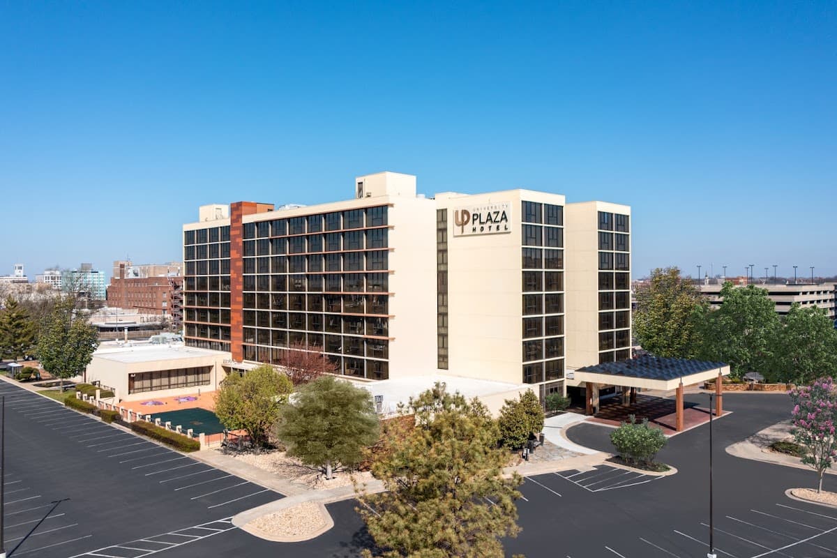 University Plaza Hotel and Convention Center, Hotel in Springfield