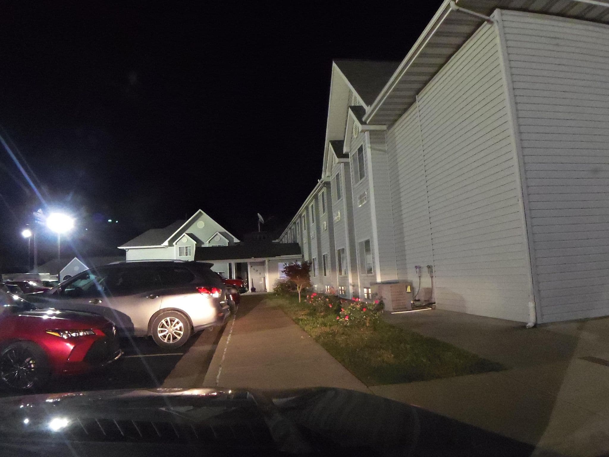 Street view near Microtel Inn & Suites Joplin, Joplin — © allen (CC BY-SA · Mapillary)