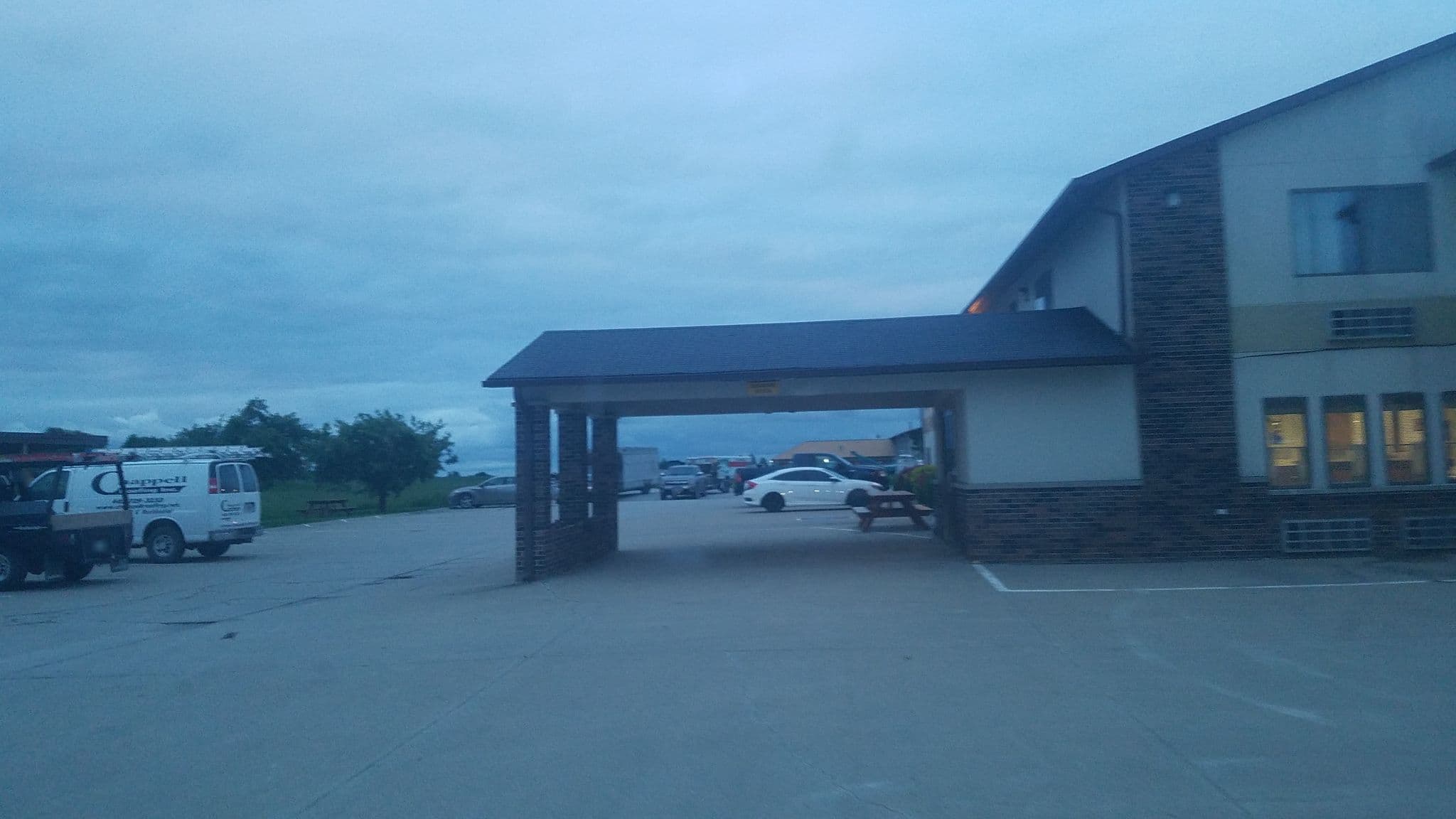 Street view near Rodeway Inn, Lamoni — © jbthemilker (CC BY-SA · Mapillary)
