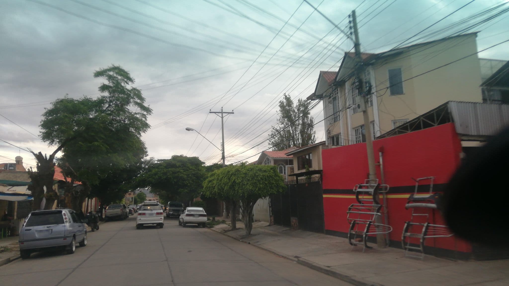 Street view near Residencial Moroni, Cochabamba — © jjiglesias (CC BY-SA · Mapillary)