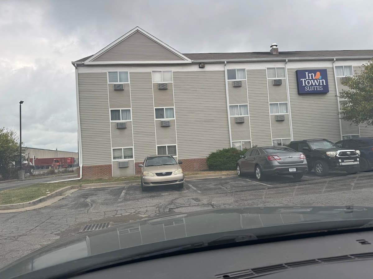 InTown Suites Extended Stay Indianapolis IN - Post Drive, Hotel in Warren Park