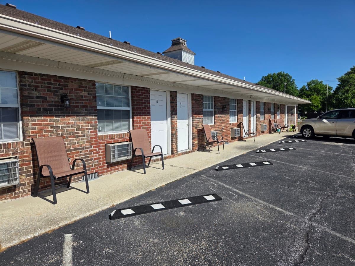 Arthur's Country Inn, Hotel in Arthur