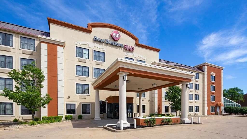 Best Western Plus, Hotel in East Peoria