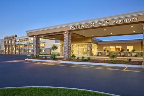 Delta Hotels by Marriott Chicago Willowbrook, Hotel in Burr Ridge
