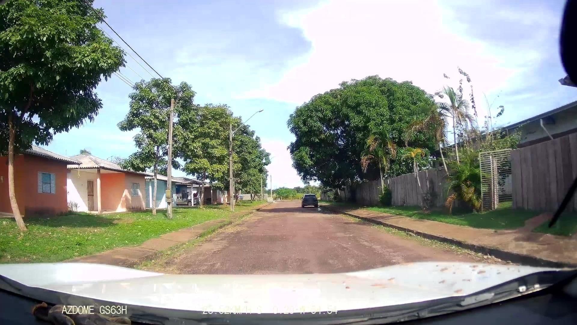 Street view near Hotel Madeira Mamoré, Guayaramerín — © jaderbavaresco (CC BY-SA · Mapillary)