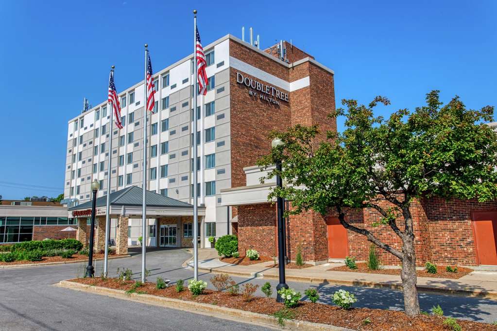 Doubletree Hotel by Hilton Neenah, Hotel in Neenah