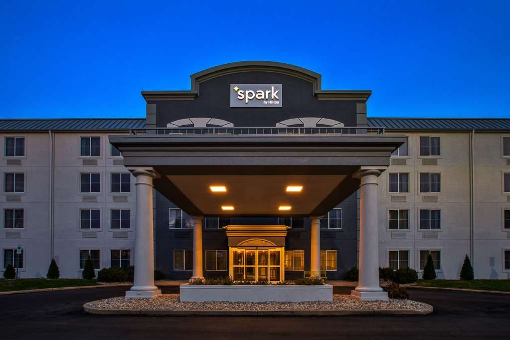 Spark By Hilton Walker Grand Rapids North, Hotel in Walker