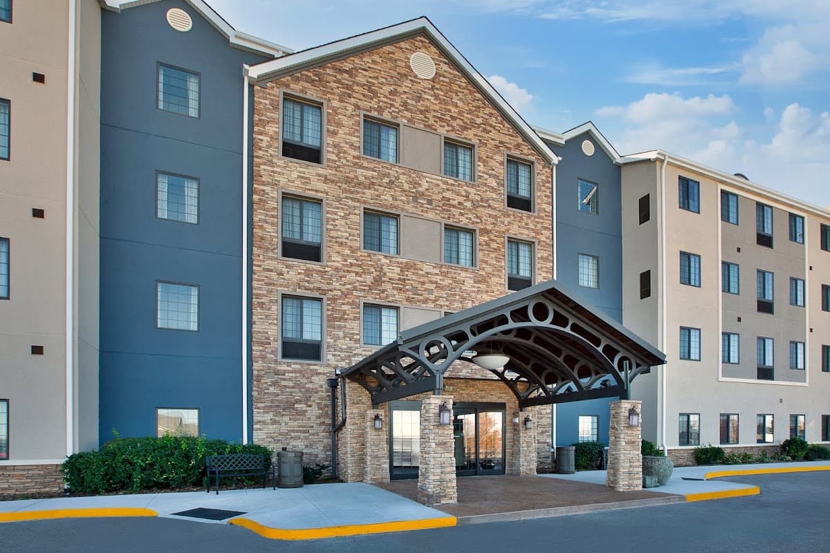Staybridge Suites Lincoln Northeast, Hotel in Lincoln