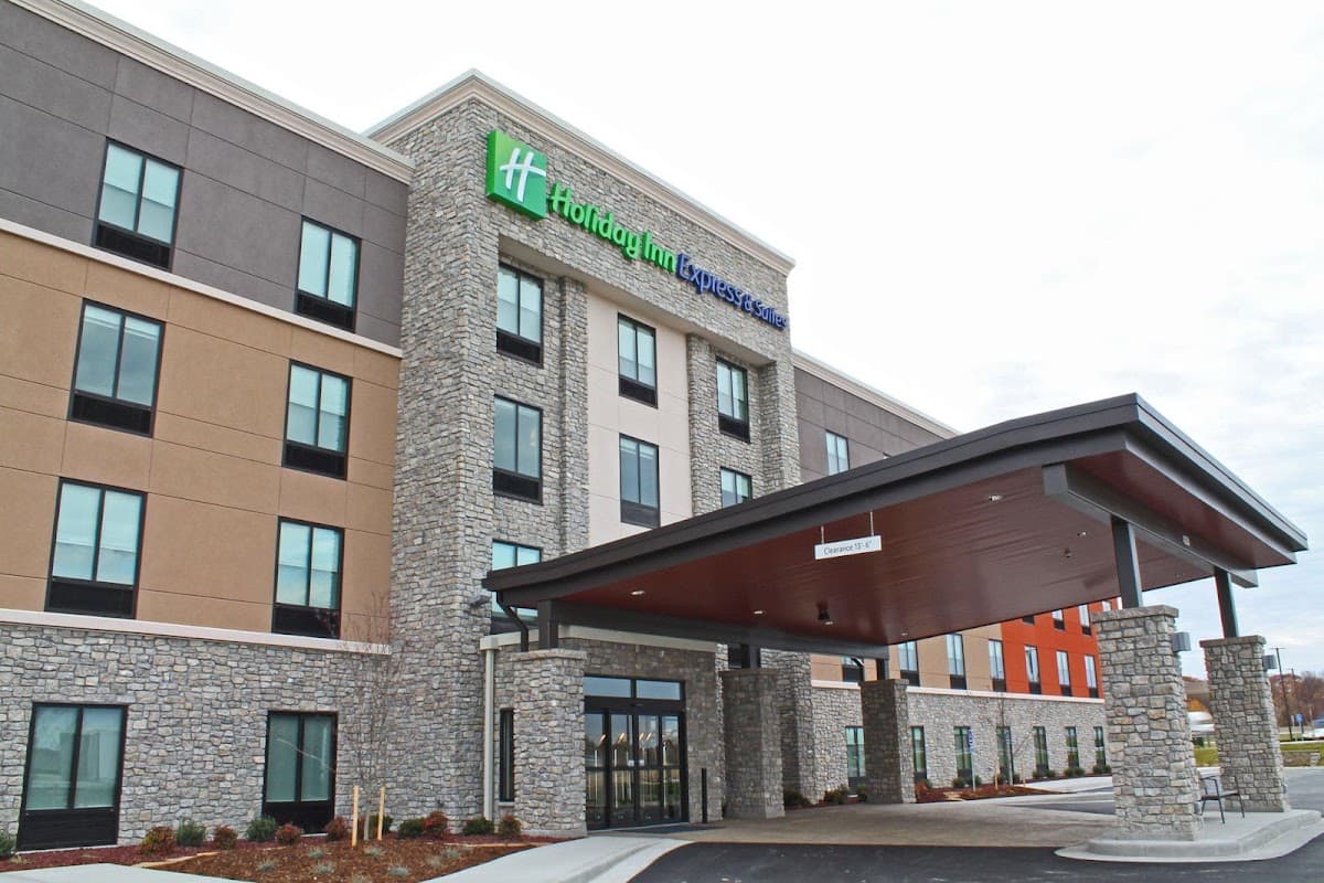 Holiday Inn Express & Suites St. Louis South - I-55, Hotel in Mehlville
