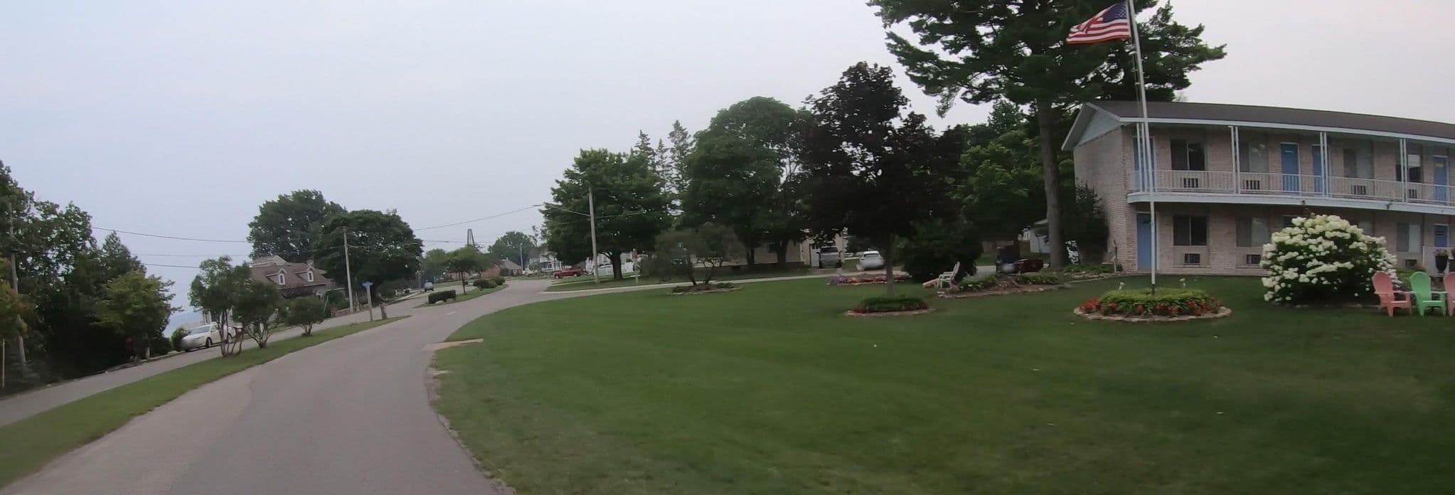 Street view near American Boutique Inn - Lakeview, Saint Ignace — © networklanman (CC BY-SA · Mapillary)