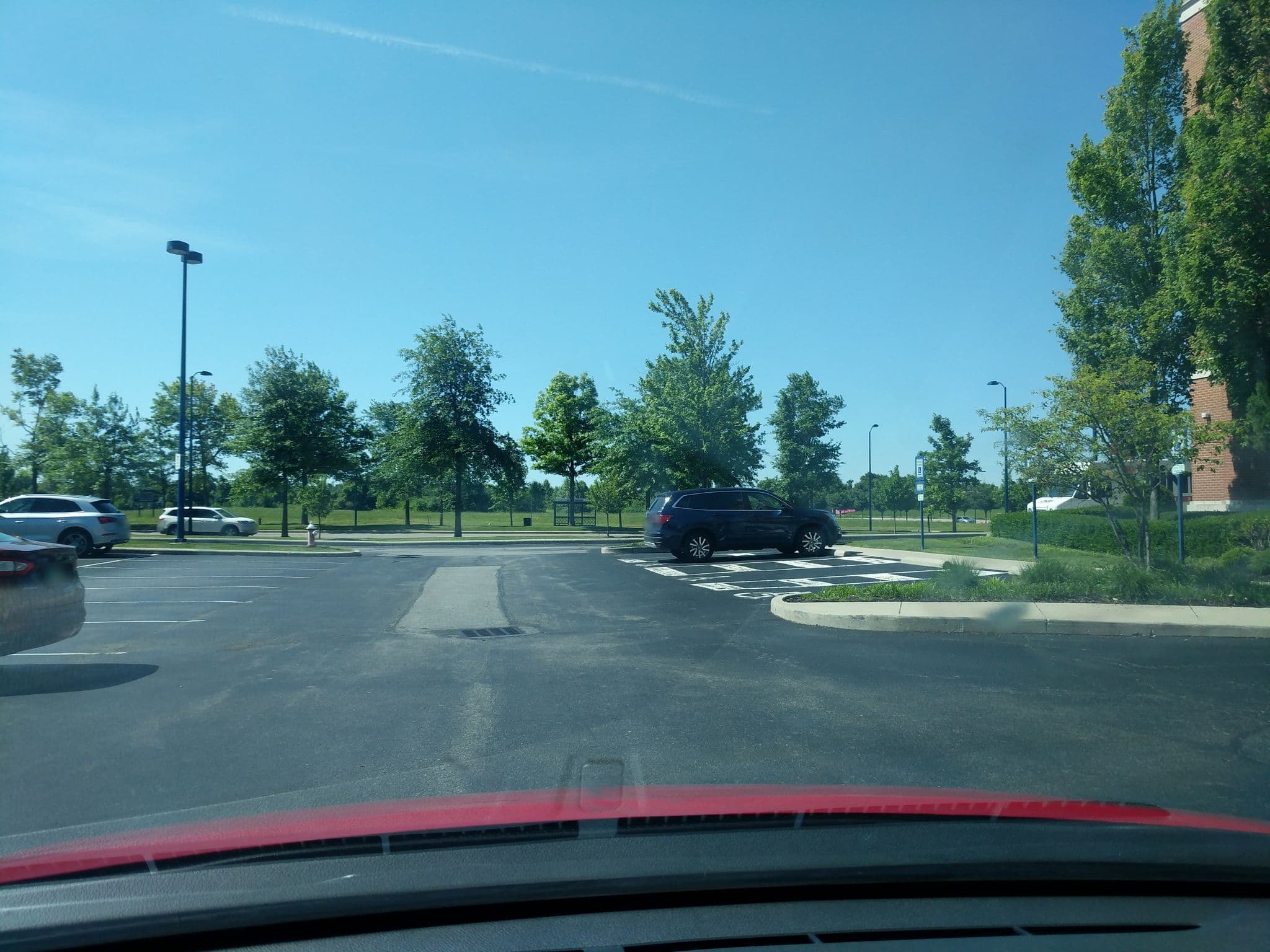 Street view near Courtyard Marriott at Easton, Minerva Park — © pqse (CC BY-SA · Mapillary)