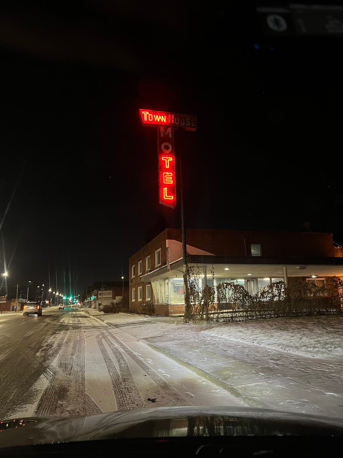 Town House Motel, Motel in East Cleveland