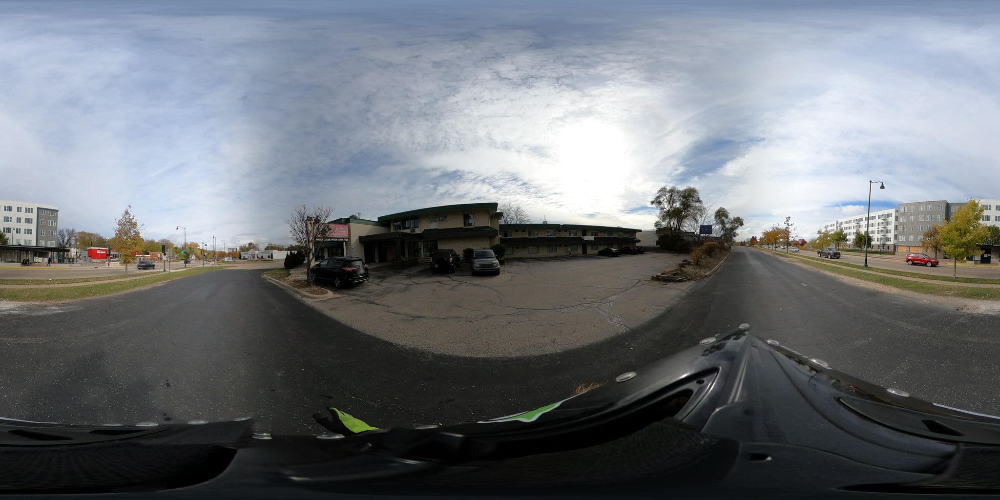 Street view near Aloha Inn, Maple Bluff — © vgxhc (CC BY-SA · Mapillary)