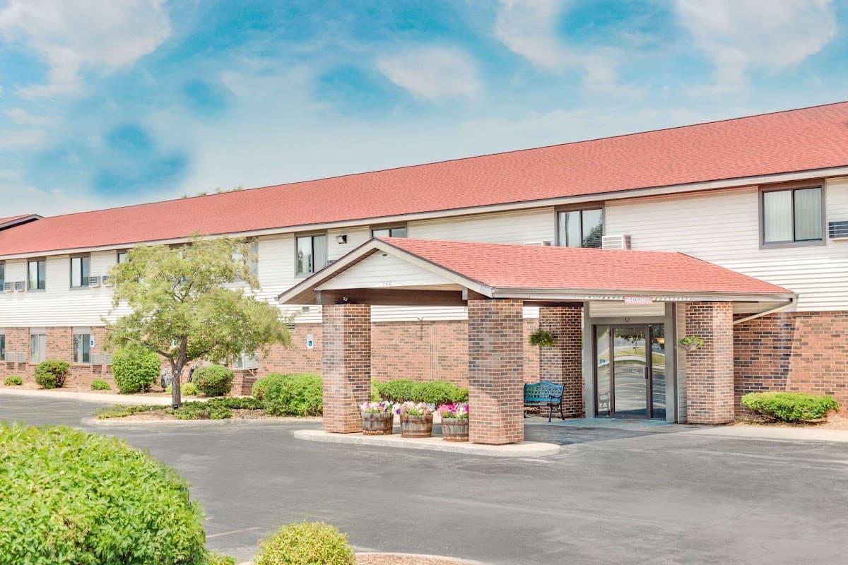 Super 8 by Wyndham Green Bay Near Stadium, Motel in Ashwaubenon