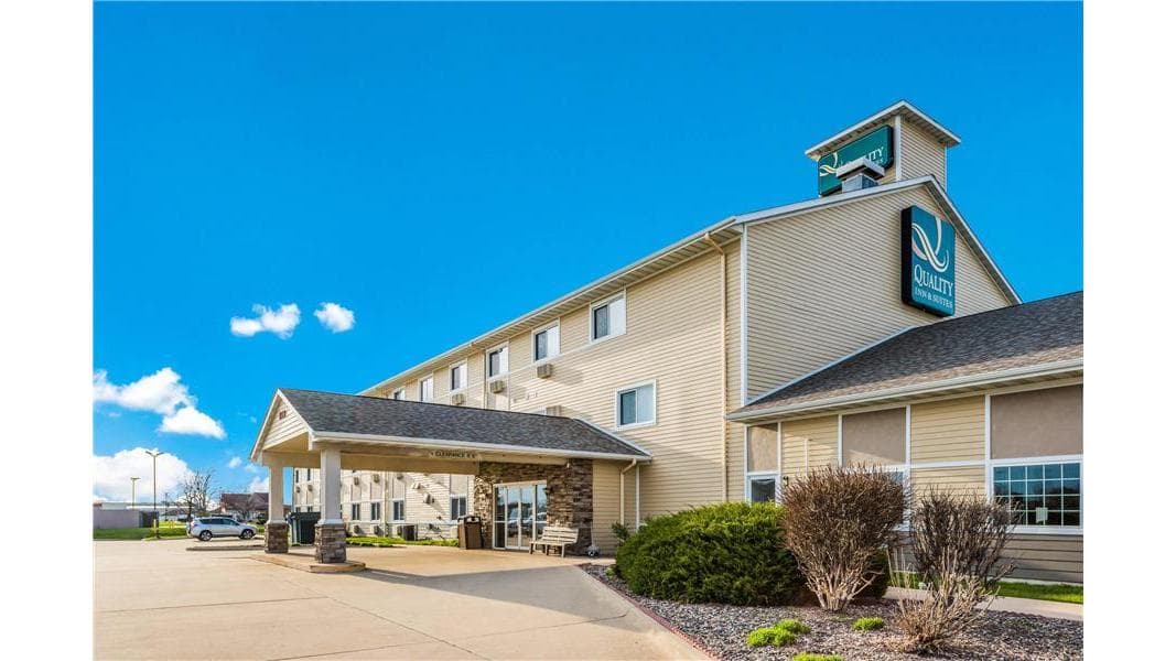 Quality Inn & Suites Eldridge Davenport North, Hotel in Eldridge