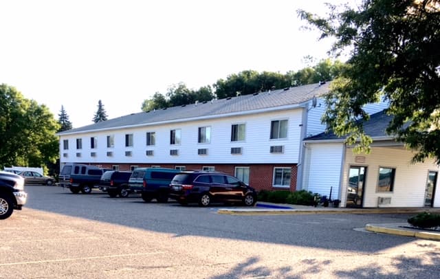 Becker Inn & Suites, Hotel in Becker
