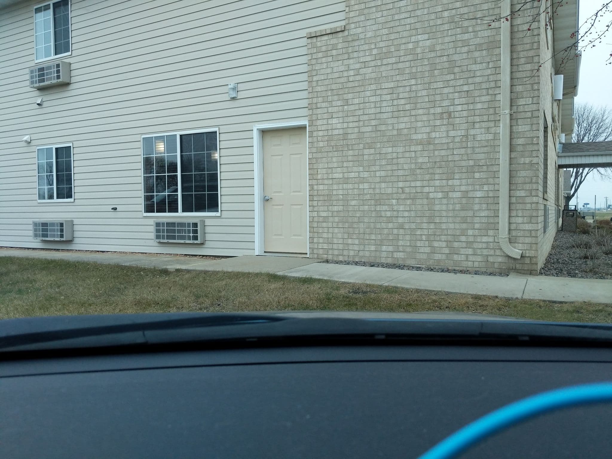 Street view near Quality Inn, Minneota — © gizmomdk (CC BY-SA · Mapillary)