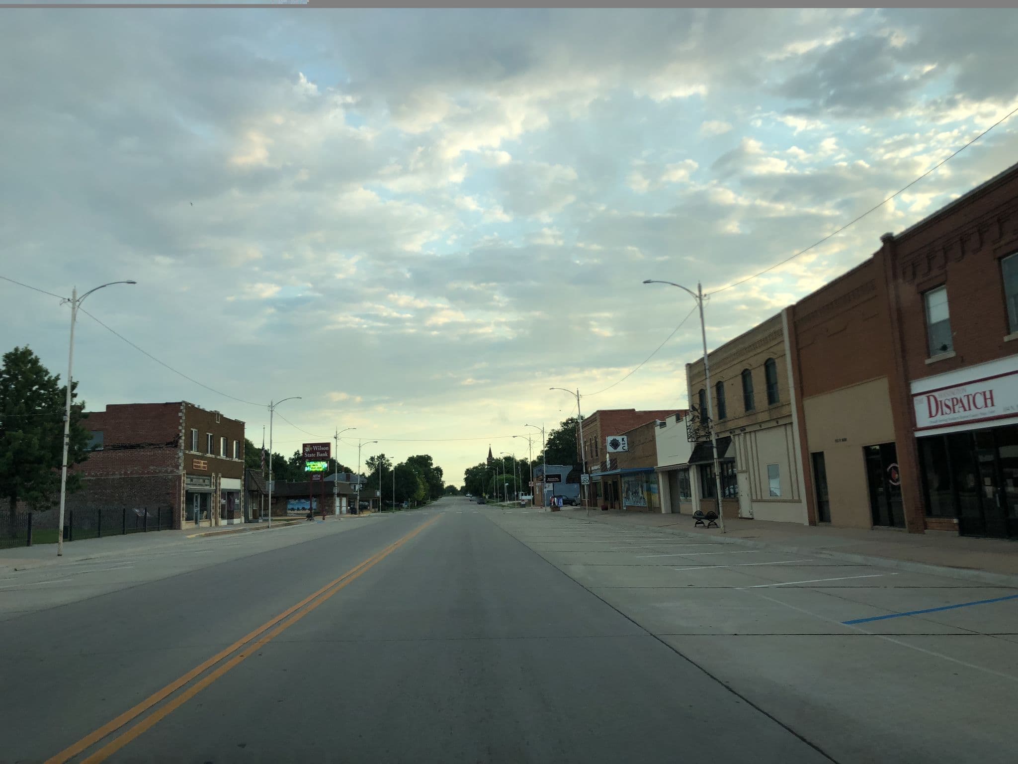 Street view near The Lodge, Hoisington — © bundlegut (CC BY-SA · Mapillary)