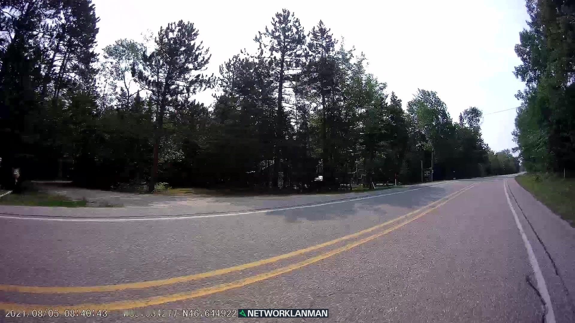 Street view near Paradise on the Bay, Sault Ste. Marie — © networklanman (CC BY-SA · Mapillary)