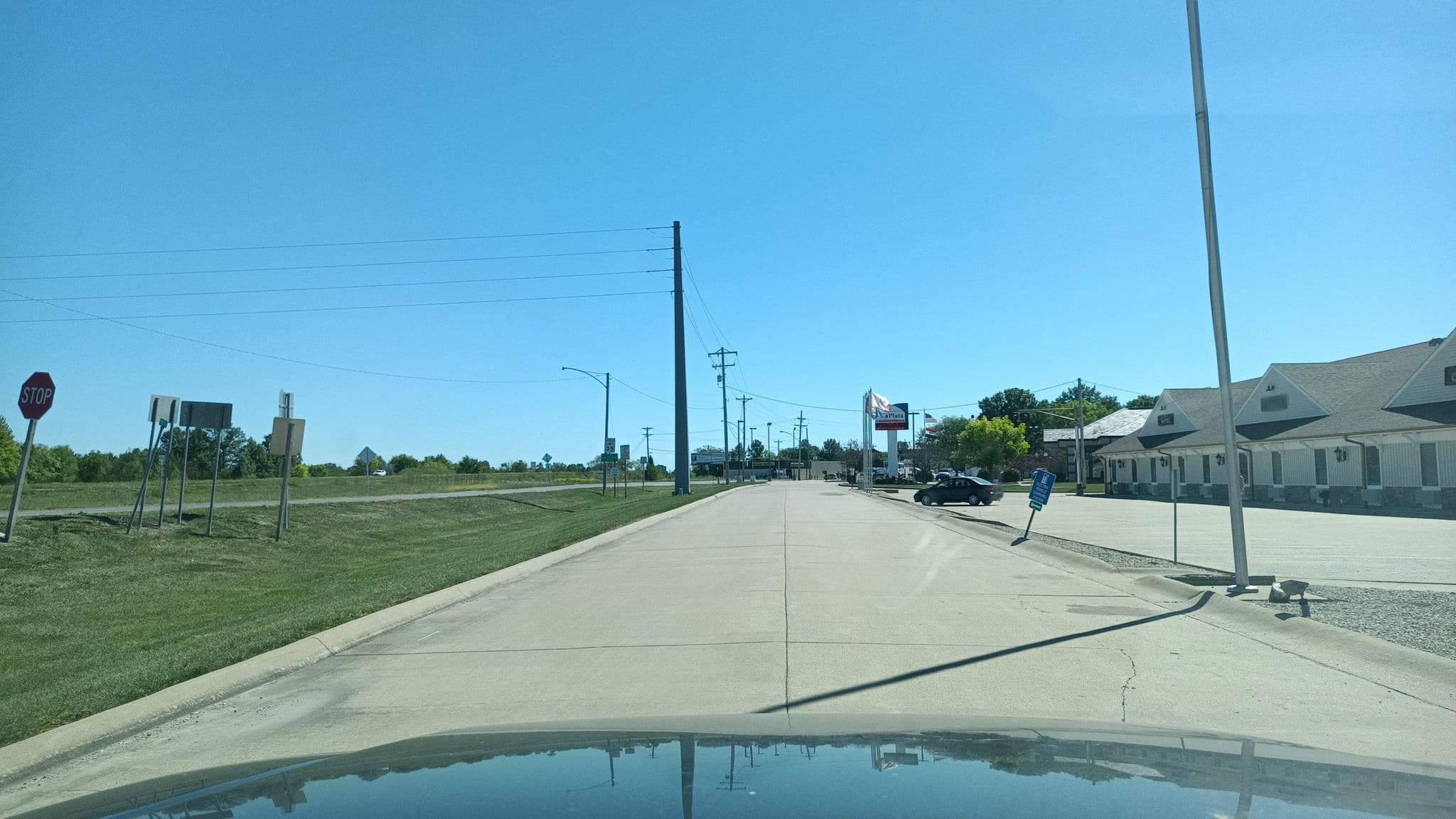 Street view near Depot Inn & Suites, Kirksville — © apmwa (CC BY-SA · Mapillary)