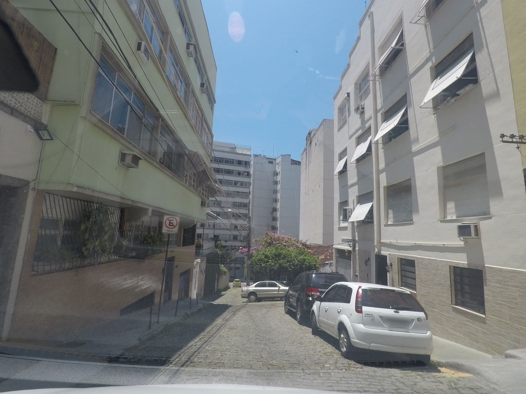 Street view near Cabana Copa, Copacabana — © marciosampaio (CC BY-SA · Mapillary)
