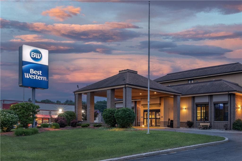Best Western Ambassador Inn & Suites, Hotel in Wisconsin Dells