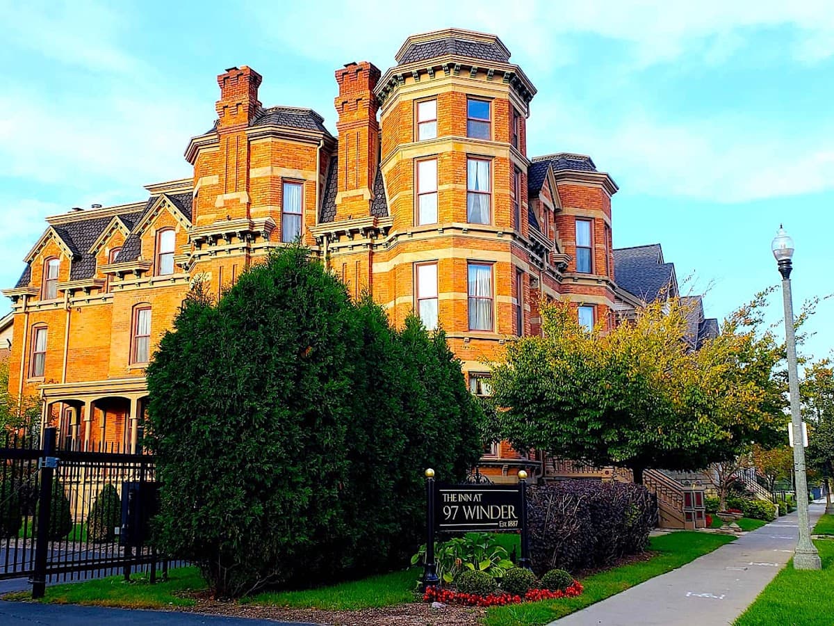 The Inn at 97 Winder, Hotel in Detroit