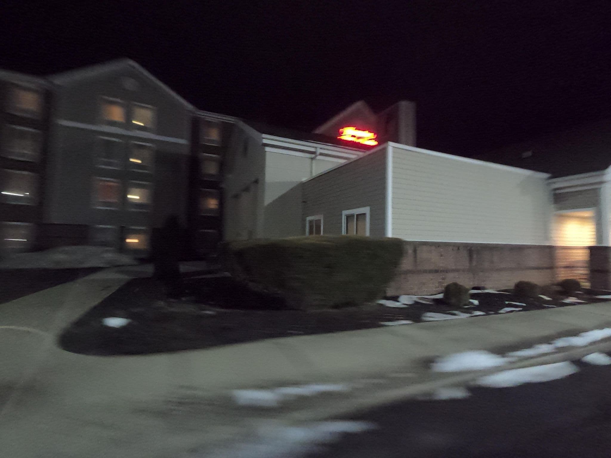 Street view near Hampton Inn & Suites, Scottsburg — © allen (CC BY-SA · Mapillary)