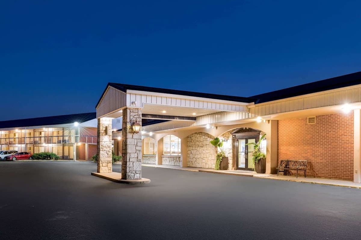 Days Inn by Wyndham Dubuque, Hotel in Dubuque