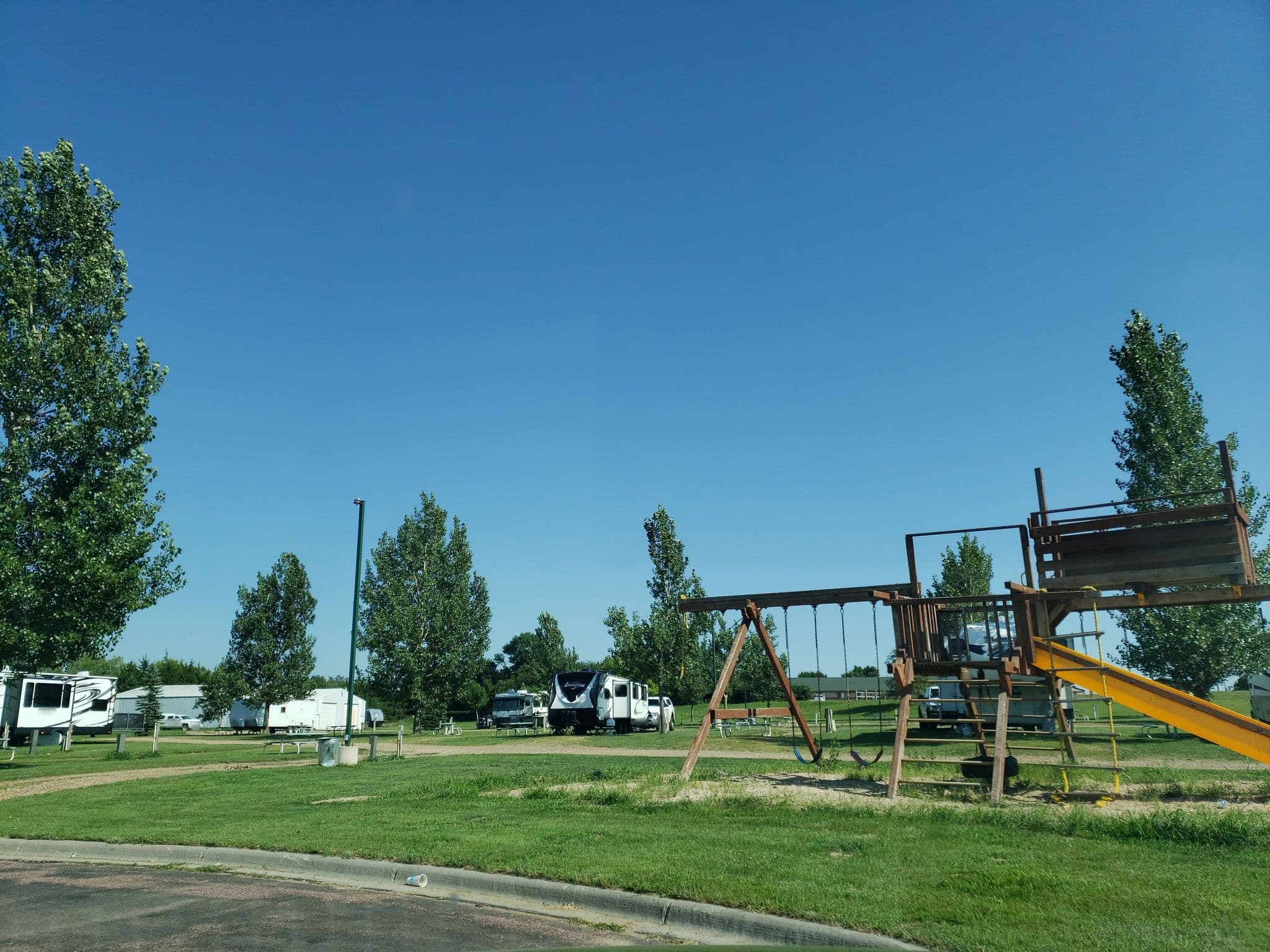 Street view near Rondees Campground, Mitchell — © muthu (CC BY-SA · Mapillary)